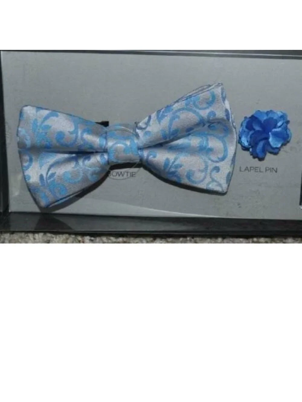 Mens Bow Tie Blue Paisley, Lapel Pin & White Pocket Square Apt 9 Set Formal
